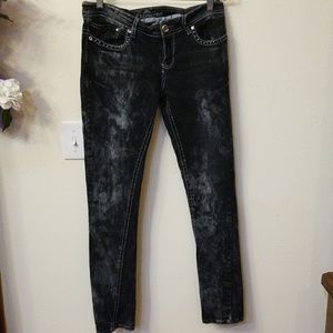 Rue 21 Piemiere Jean's distressed and bling 7/8